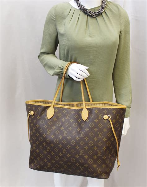 louis vuitton neverfull con iniziali|Louis Vuitton never full handbags.